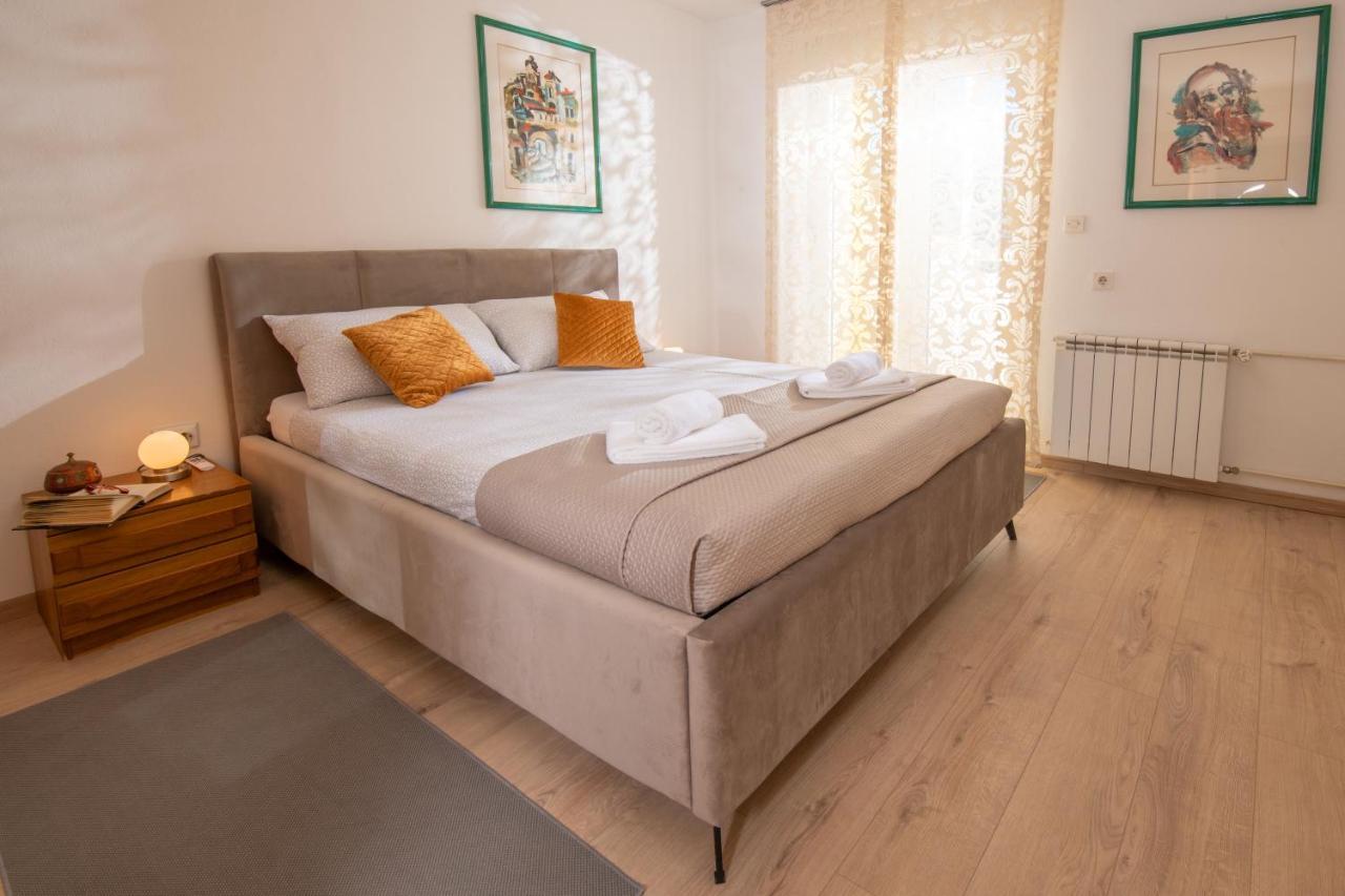 Apartman Point Pula Exterior photo